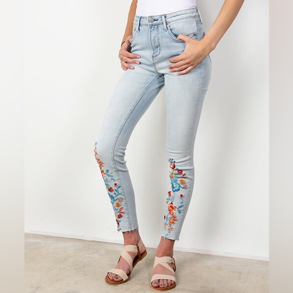 Driftwood Jackie High Rise Floral Embroidered Jeans sz 31